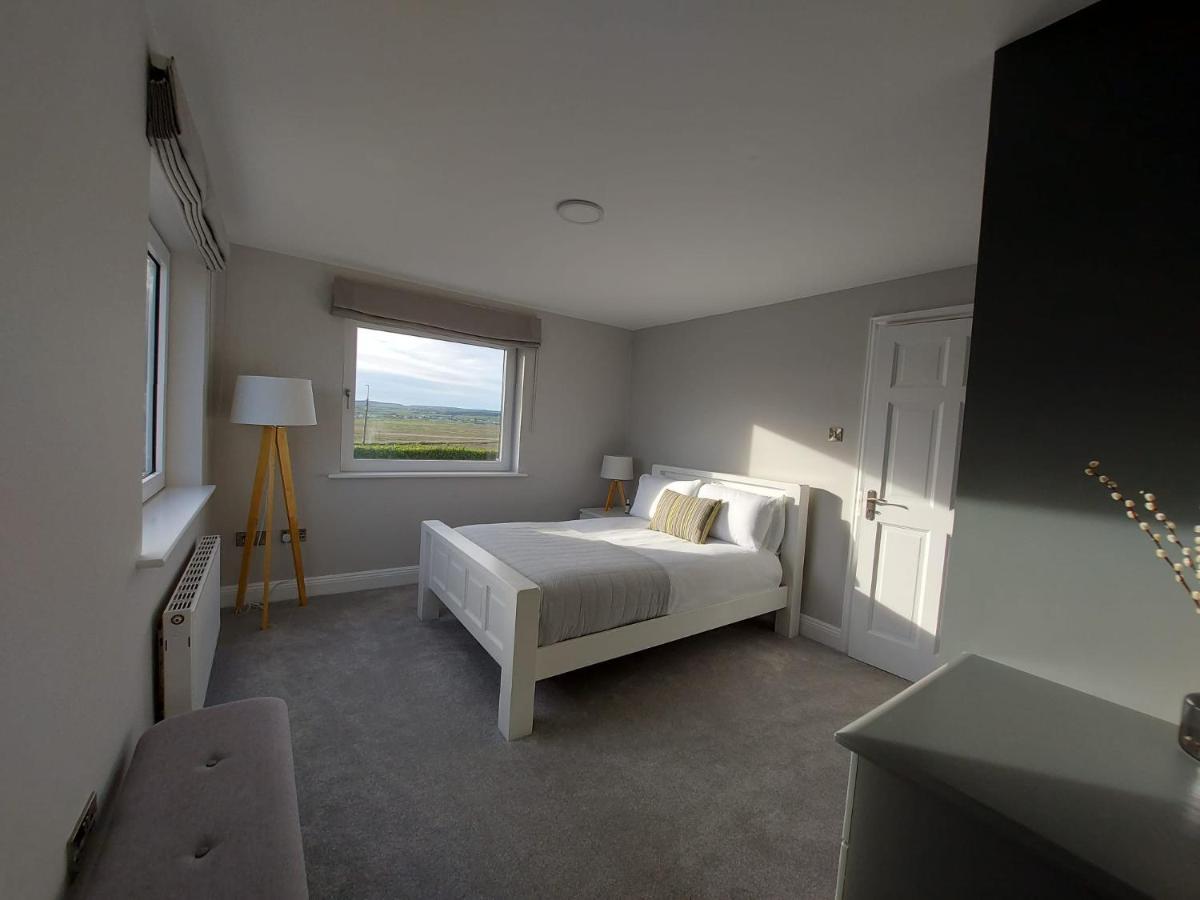 Sunny Hill View Apartment Lahinch Bagian luar foto